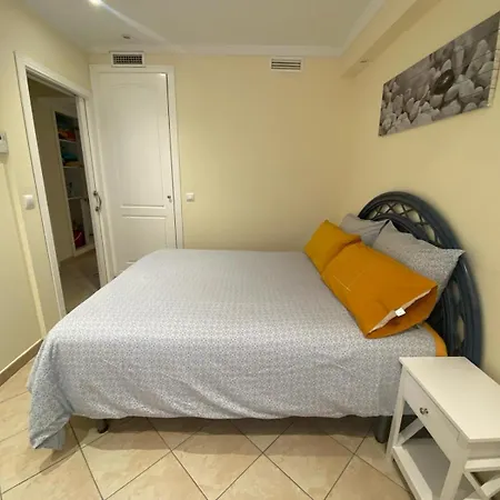 Majestic, A 60 M De La Playa Y A 100 M Del Centro De La Ciudad