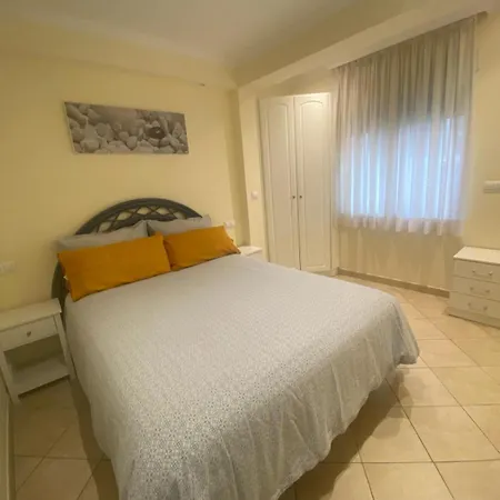 Majestic, A 60 M De La Playa Y A 100 M Del Centro De La Ciudad